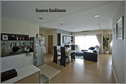 Condo in Bangkok, Thailand, 3 bedrooms  № 14639 - photo 1