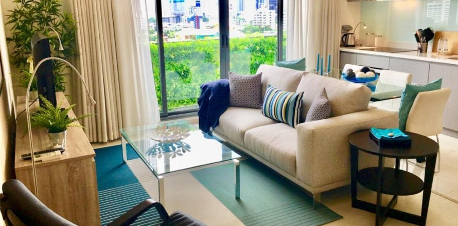 Condo in Bangkok, Thailand, 2 bedrooms  № 12799