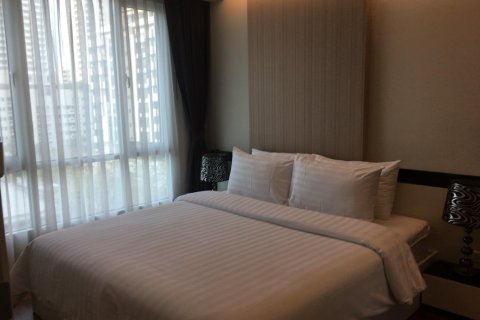 Condo in Bangkok, Thailand, 1 bedroom  № 14402 - photo 1