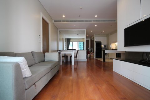 Condo in Bangkok, Thailand, 2 bedrooms  № 11212 - photo 1