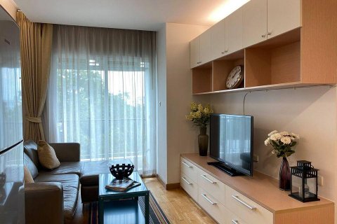 Condo in Bangkok, Thailand, 2 bedrooms  № 11488 - photo 1