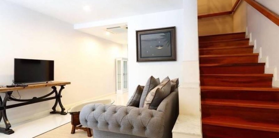 Townhouse in Bangkok, Thailand 3 bedrooms № 11991