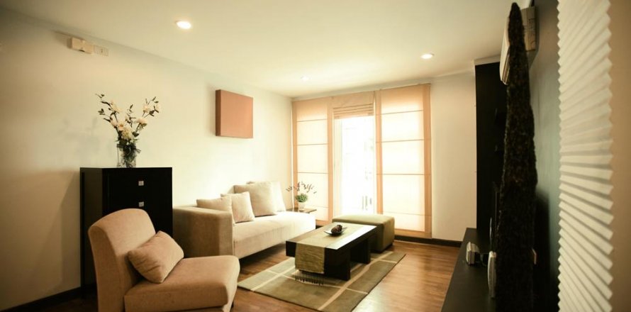 Condo in Bangkok, Thailand, 2 bedrooms  № 12282