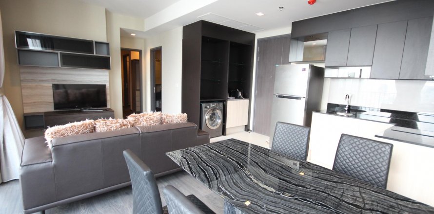 Condo in Bangkok, Thailand, 2 bedrooms  № 12717