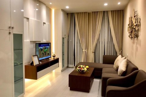 Condo in Bangkok, Thailand, 1 bedroom  № 14175 - photo 1