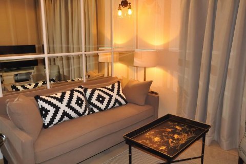 Condo in Bangkok, Thailand, 1 bedroom  № 15265 - photo 1