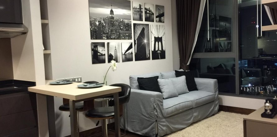 Condo in Bangkok, Thailand, 1 bedroom  № 11935