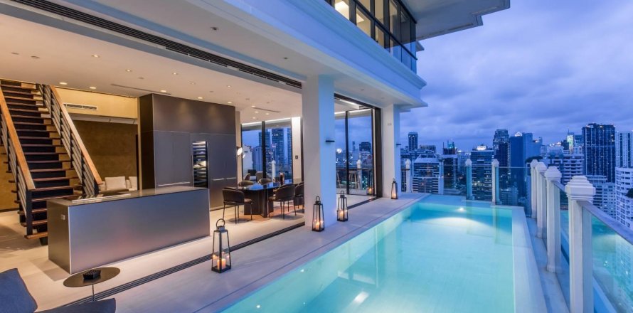 Condo in Bangkok, Thailand, 2 bedrooms  № 11802