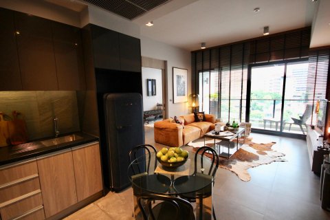 Condo in Bangkok, Thailand, 3 bedrooms  № 12711 - photo 1