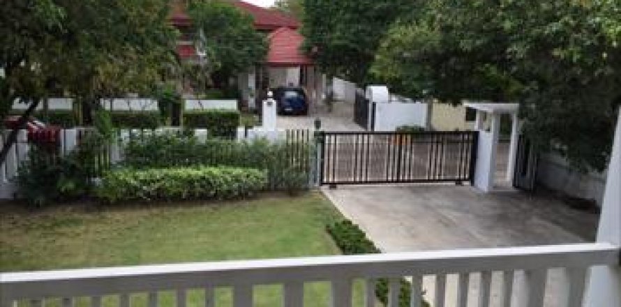 House in Bangkok, Thailand 3 bedrooms № 14811