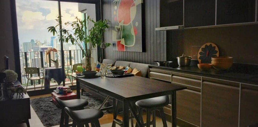 Condo in Bangkok, Thailand, 2 bedrooms  № 11580