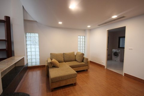 Townhouse in Bangkok, Thailand 4 bedrooms № 12993 - photo 1