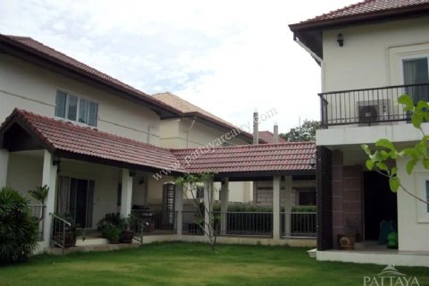 House in Pattaya, Thailand 3 bedrooms № 23547 - photo 2