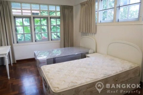 House in Bangkok, Thailand 4 bedrooms № 19390 - photo 12