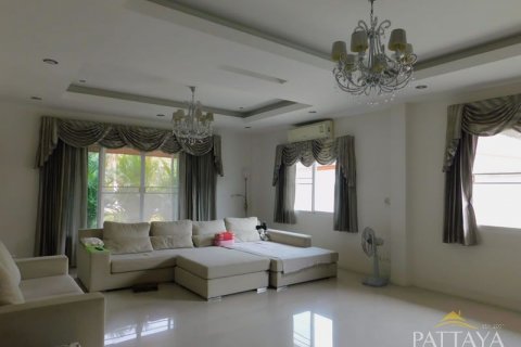 House in Pattaya, Thailand 4 bedrooms № 21236 - photo 14