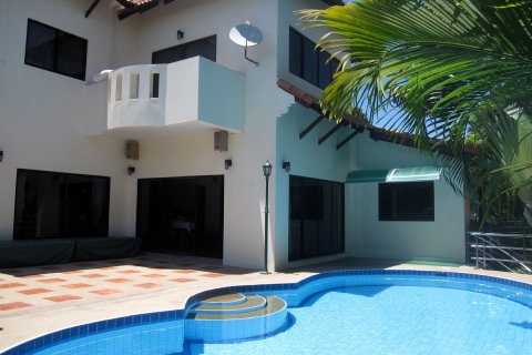 House in Pattaya, Thailand 3 bedrooms № 22726 - photo 5