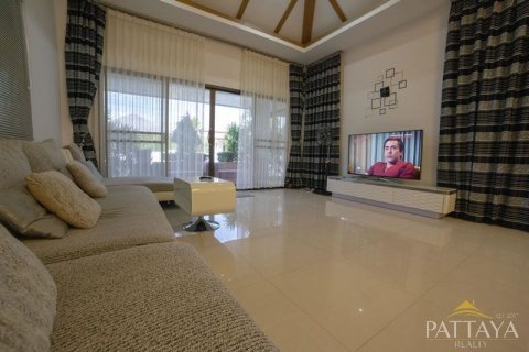 House in Pattaya, Thailand 3 bedrooms № 21306 - photo 29