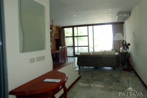 House on Jomtien Beach, Pattaya, Thailand 4 bedrooms № 22672 - photo 13