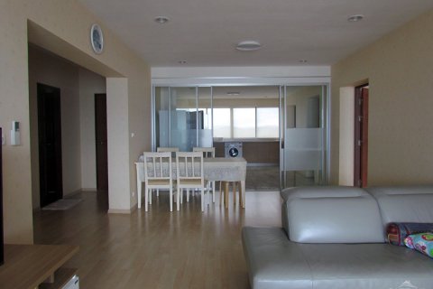 Condo in Pattaya, Thailand, 3 bedrooms  № 20819 - photo 6