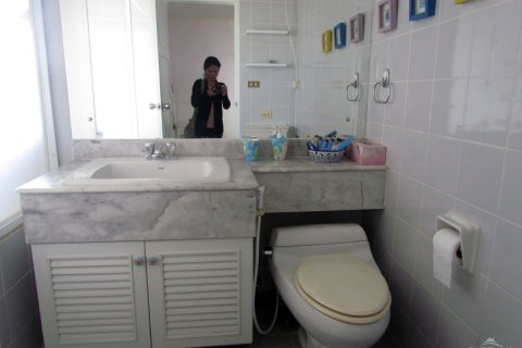 Condo in Pattaya, Thailand, 6 bedrooms  № 20203 - photo 28