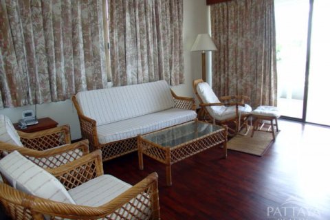 House on Jomtien Beach, Pattaya, Thailand 4 bedrooms № 22672 - photo 1