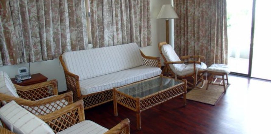 House on Jomtien Beach, Pattaya, Thailand 4 bedrooms № 22672