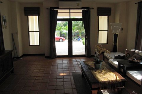 House in Pattaya, Thailand 3 bedrooms № 22753 - photo 2