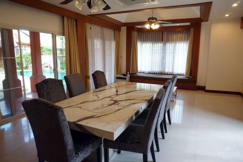 House in Pattaya, Thailand 5 bedrooms № 24360 - photo 14