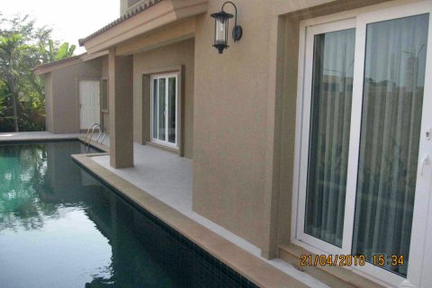 House in Pattaya, Thailand 3 bedrooms № 22889 - photo 10