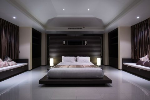 House in Phuket, Thailand 5 bedrooms № 22369 - photo 9