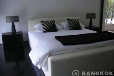 House in Bangkok, Thailand 4 bedrooms № 19502 - photo 9