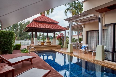 House in Bang Tao, Thailand 3 bedrooms № 3350 - photo 1