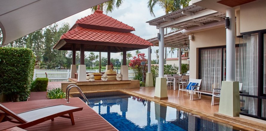 House in Bang Tao, Thailand 3 bedrooms № 3350