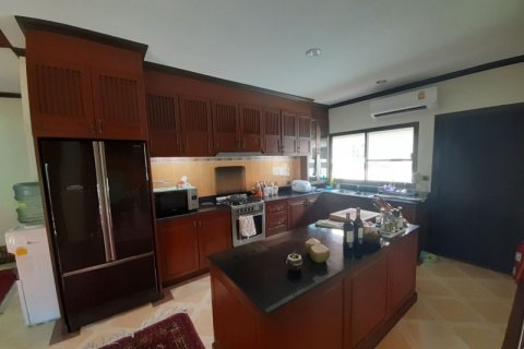 House in Pattaya, Thailand 3 bedrooms № 22407 - photo 2