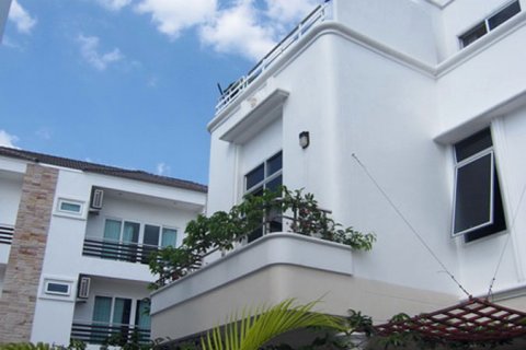 House in Pattaya, Thailand 3 bedrooms № 22802 - photo 1