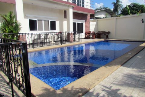 House in Pattaya, Thailand 4 bedrooms № 20381 - photo 6