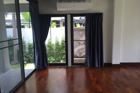 House in Pattaya, Thailand 5 bedrooms № 22186 - photo 12