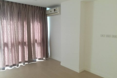 Condo in Pattaya, Thailand, 2 bedrooms  № 22122 - photo 5