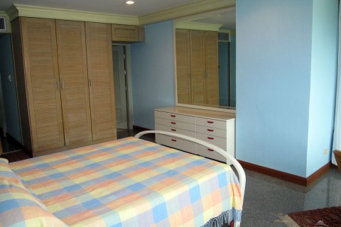 Condo in Pattaya, Thailand, 3 bedrooms  № 22694 - photo 3