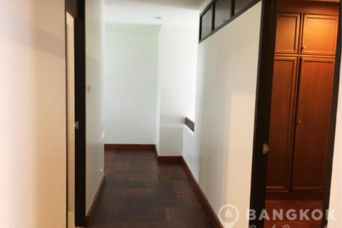 House in Bangkok, Thailand 5 bedrooms № 19485 - photo 8