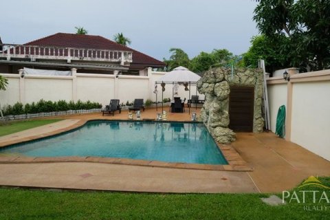 House in Pattaya, Thailand 5 bedrooms № 21271 - photo 2