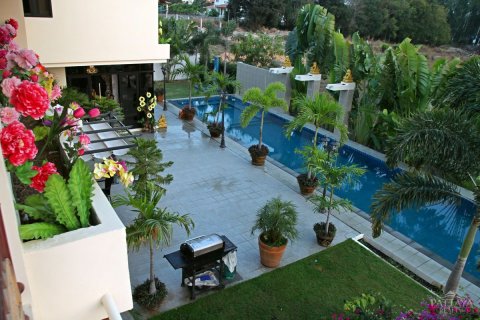 House in Pattaya, Thailand 4 bedrooms № 24168 - photo 22