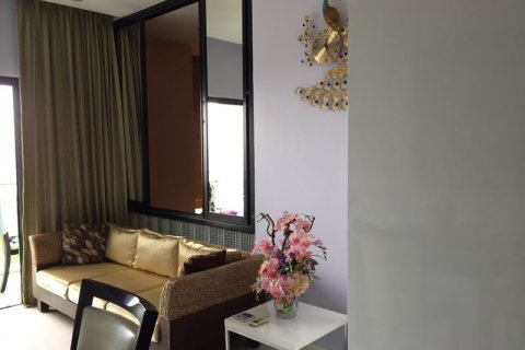 Condo in Pattaya, Thailand, 1 bedroom  № 21709 - photo 4
