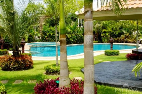 House in Pattaya, Thailand 3 bedrooms № 23483 - photo 13
