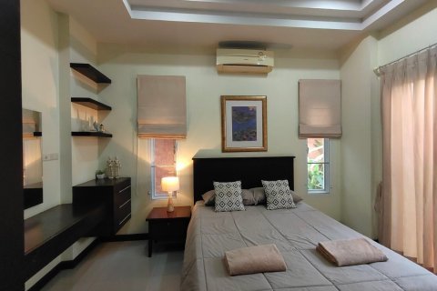 House in Pattaya, Thailand 20 bedrooms № 22417 - photo 3