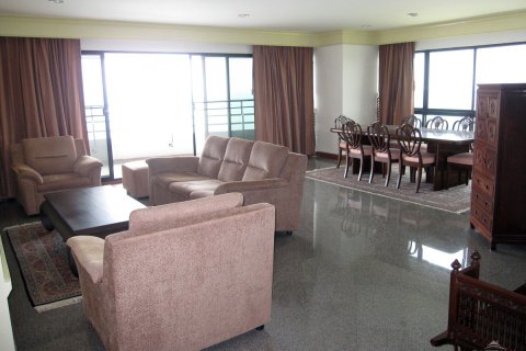 Condo in Pattaya, Thailand, 3 bedrooms  № 22694 - photo 7