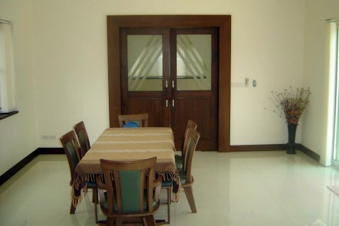 House in Pattaya, Thailand 4 bedrooms № 23283 - photo 30