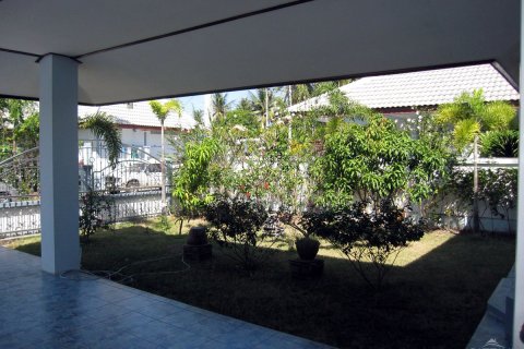 House in Pattaya, Thailand 2 bedrooms № 23301 - photo 16