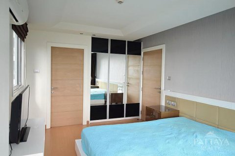 Condo in Pattaya, Thailand, 2 bedrooms  № 20661 - photo 8