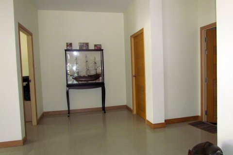 House in Pattaya, Thailand 3 bedrooms № 23677 - photo 18